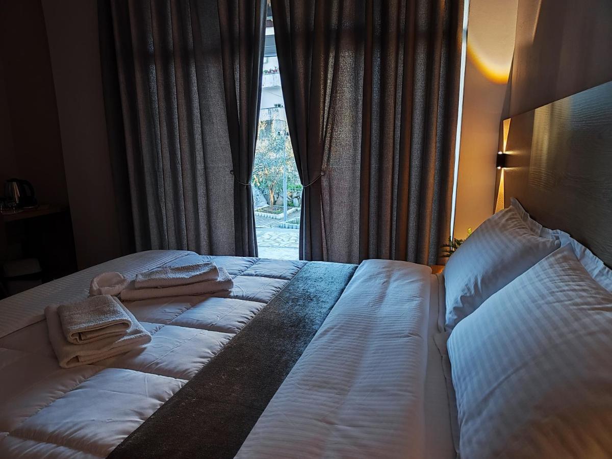 Elvish Garden Boutique B&B Berat Bagian luar foto