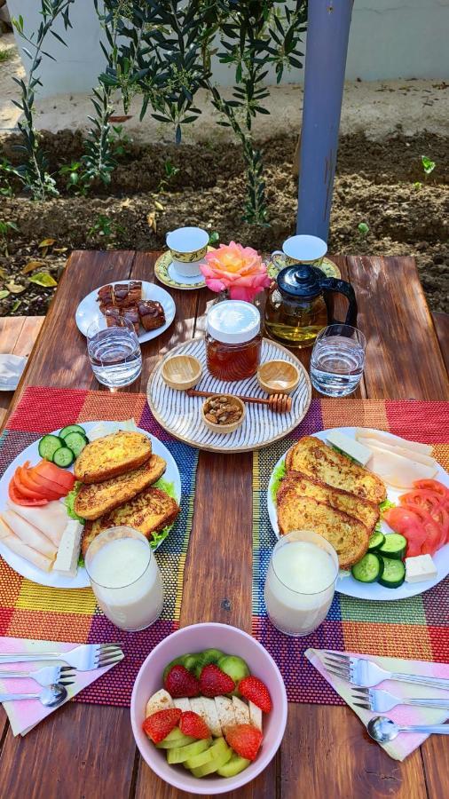 Elvish Garden Boutique B&B Berat Bagian luar foto