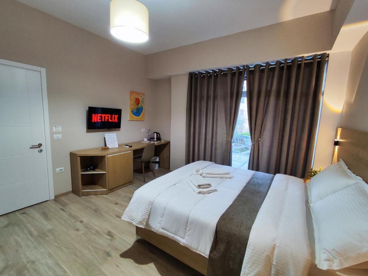 Elvish Garden Boutique B&B Berat Bagian luar foto