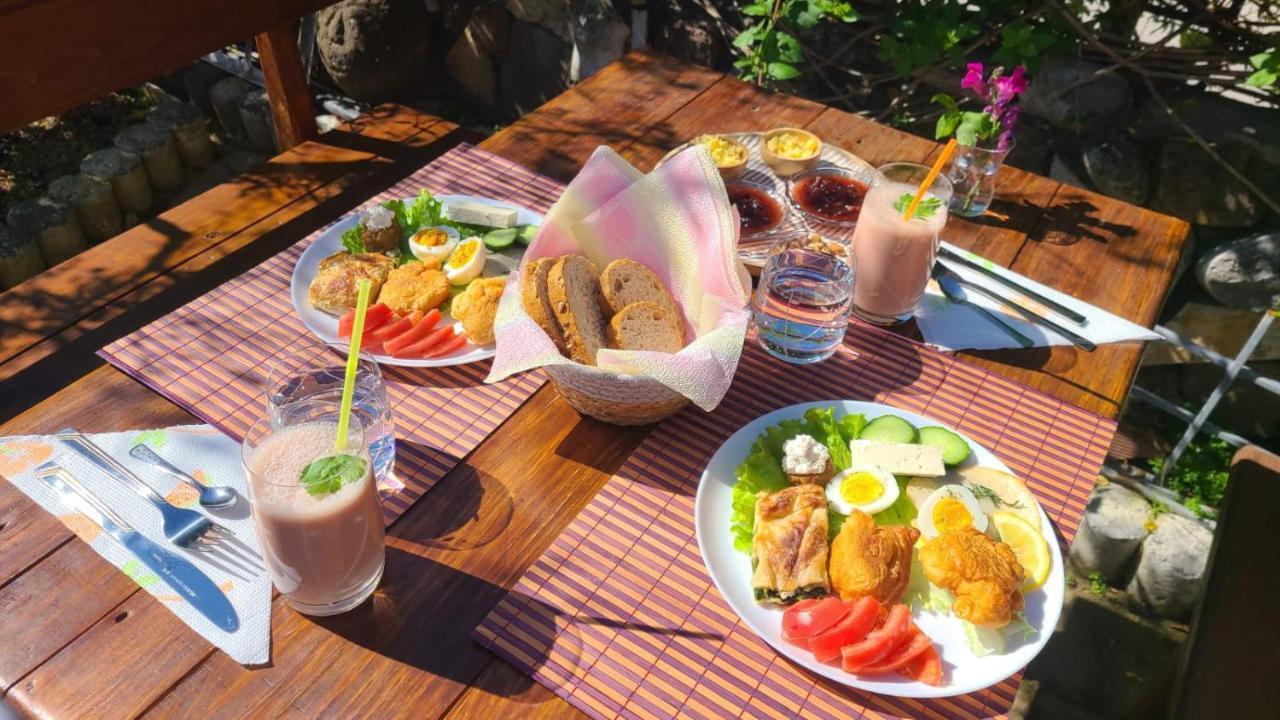 Elvish Garden Boutique B&B Berat Bagian luar foto