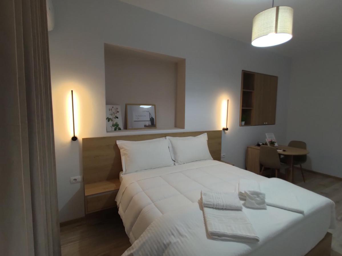 Elvish Garden Boutique B&B Berat Bagian luar foto