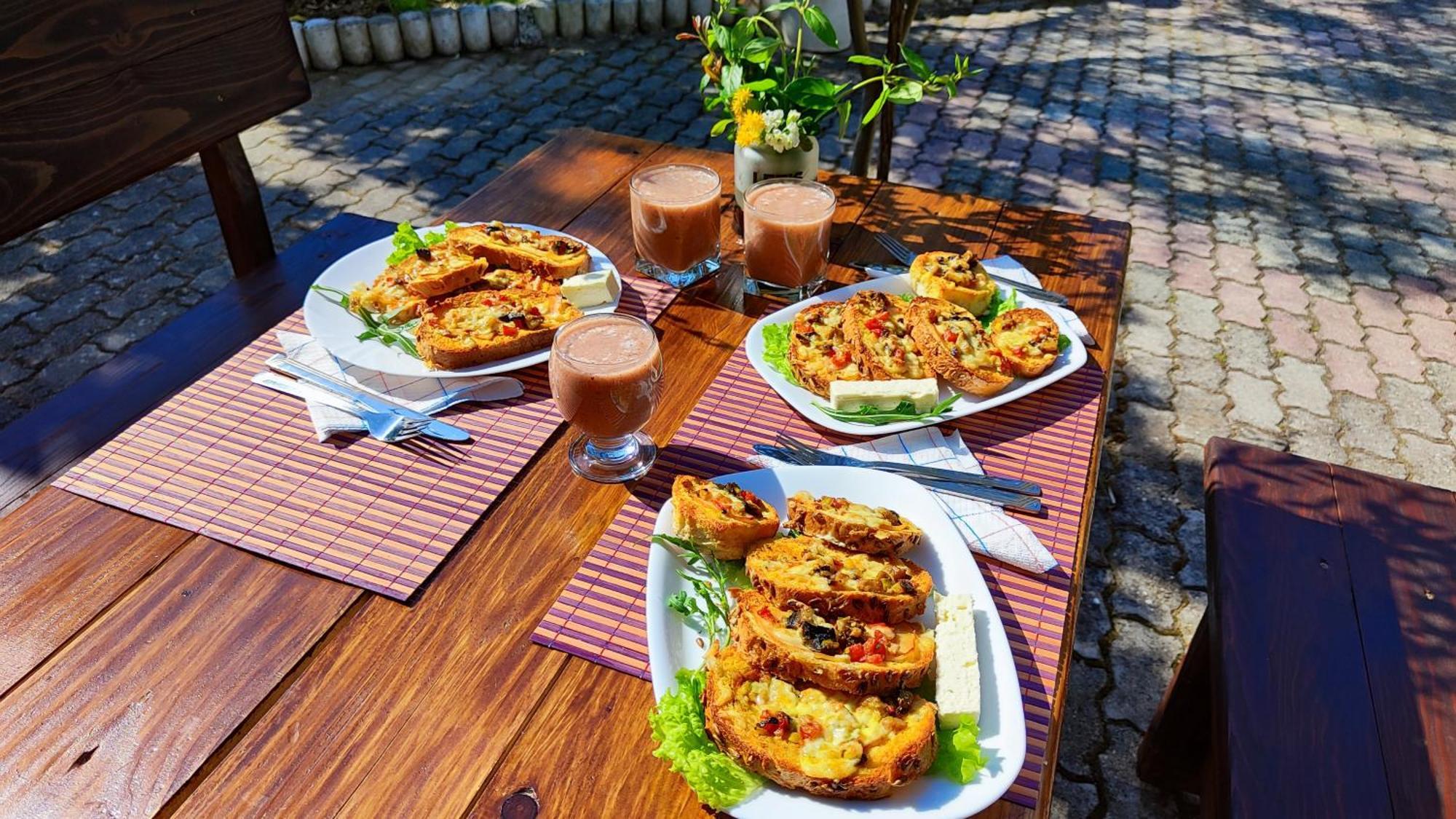 Elvish Garden Boutique B&B Berat Bagian luar foto