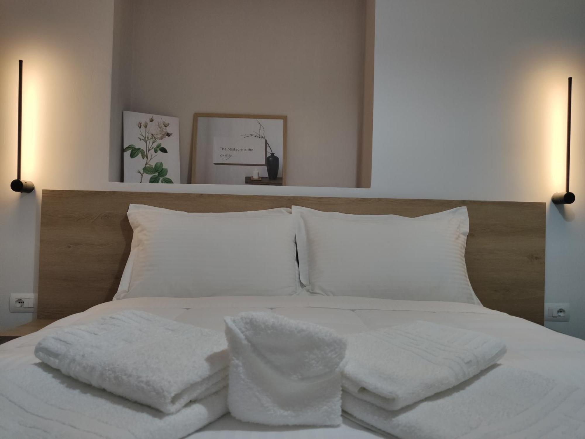 Elvish Garden Boutique B&B Berat Bagian luar foto