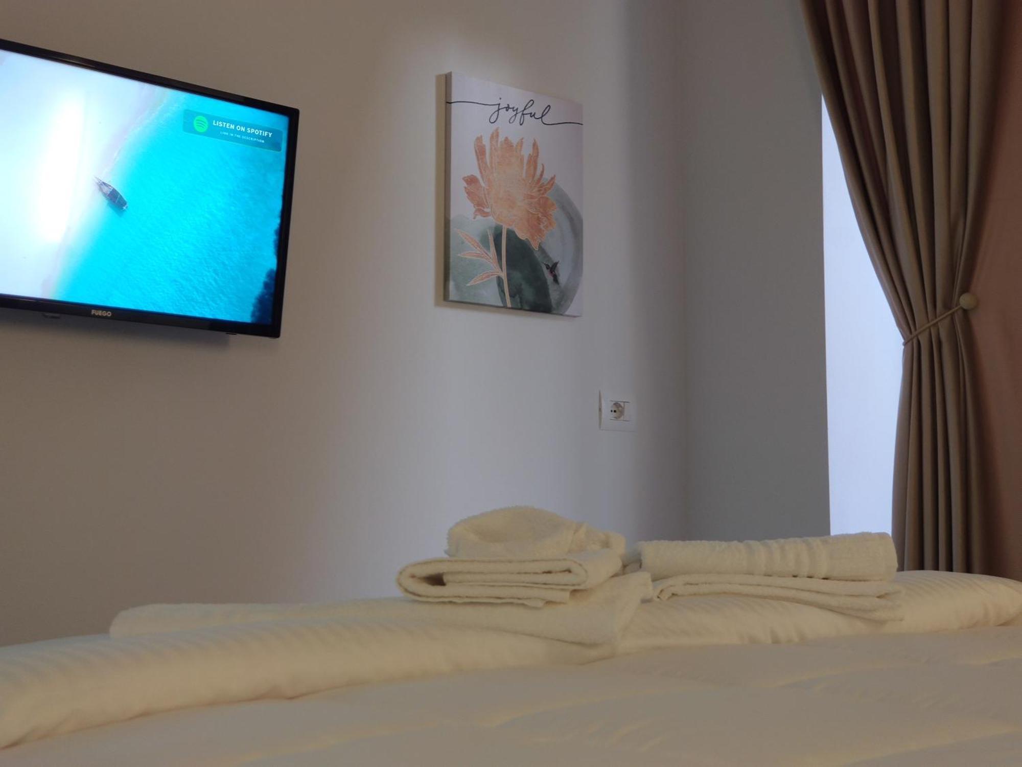 Elvish Garden Boutique B&B Berat Bagian luar foto